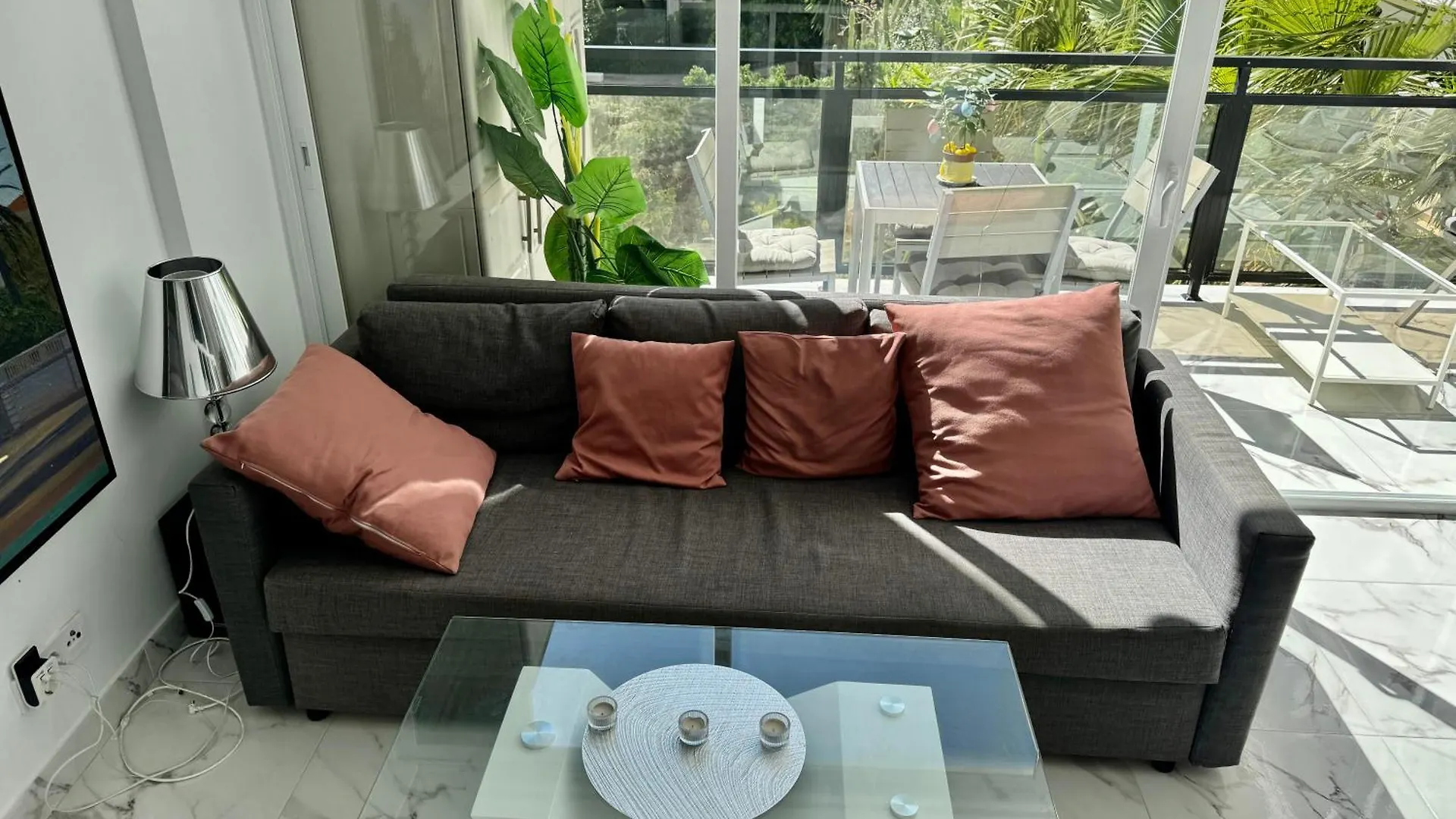 Skol Apartments Marbellac