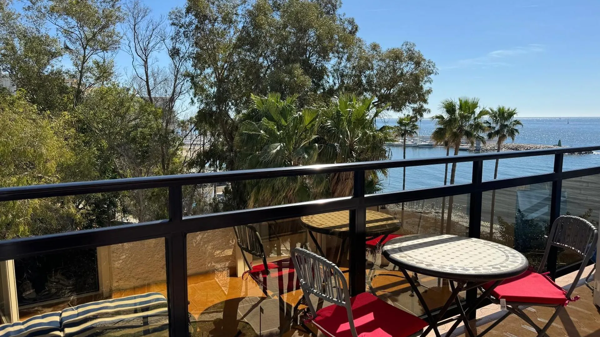 Skol Apartments Marbellac
